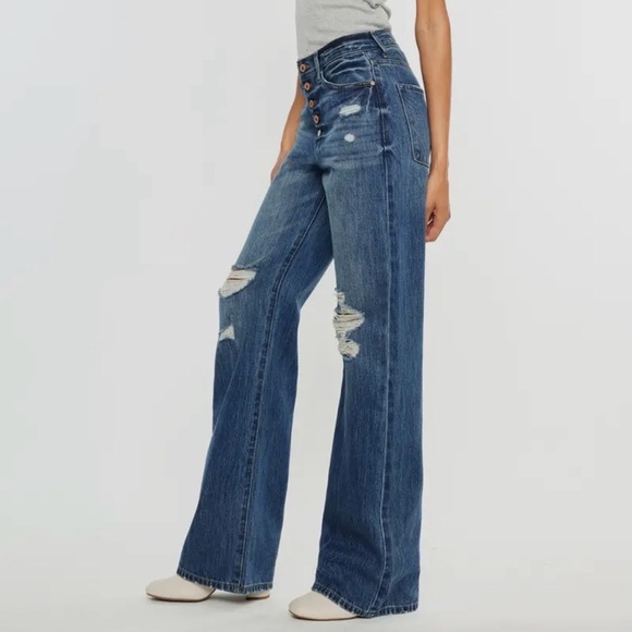 Kancan Ariena Ultra High Rise 90's Flare Jeans Distressed Button Fly NWT - Picture 5 of 8